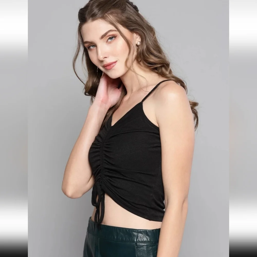 VENI VIDI VICI Casual No Sleeve Solid Women Black Top - Picture 3 of 5